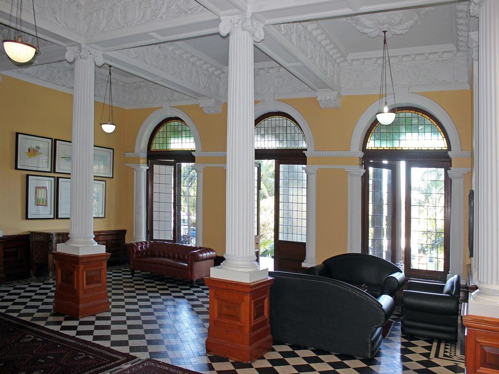 Durban Manor Hotel And Conference Centre Extérieur photo